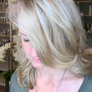 Meet your Posher, Corrie